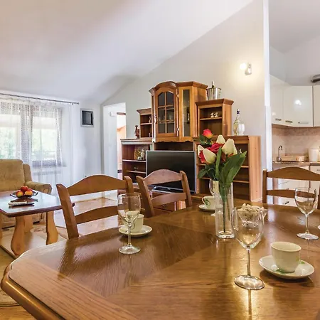 Amazing In With Kitchen
